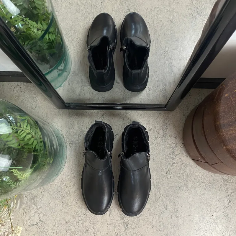 Sygeplejebutikken Kort Støvle Dame|Vinterstøvler Damer*Sort læder ankelstøvle med for og dobbelt lynlås