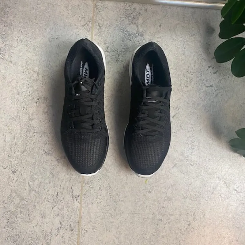 MBT Leddegigt|Hælsporer*Sort letvægts sko fra