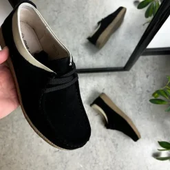 Sygeplejebutikken Sko På Tilbud*Sort ruskindssko med rågummisål