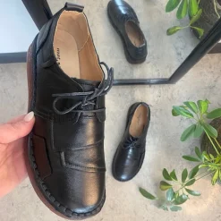 Sygeplejebutikken Sko På Tilbud*Sort skind snøresko med god stødabsorbering