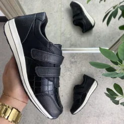 Sygeplejebutikken Sko På Tilbud*Sort sko med god velcro åbning