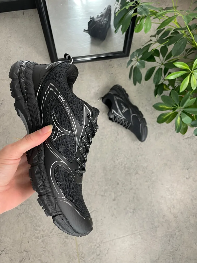 Endurance Sko På Tilbud*Sort sko med sort bund, ekstra svang og stødabsorbering