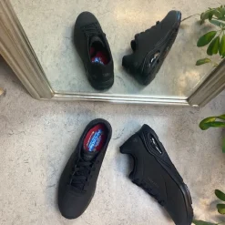 Skechers Leddegigt|Hælsporer*Sort skridsikker arbejdssko fra med ESD