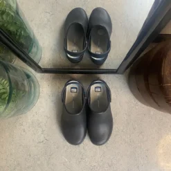 Sygeplejebutikken Esd Fodtøj|Clogs*Sort skridsikker clog træsko