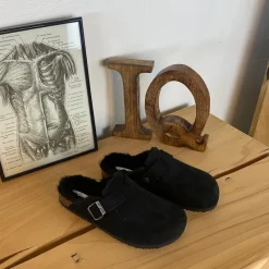 Sygeplejebutikken Hjemmesko|Flade Sandaler*Sort Slip on hjemmesko