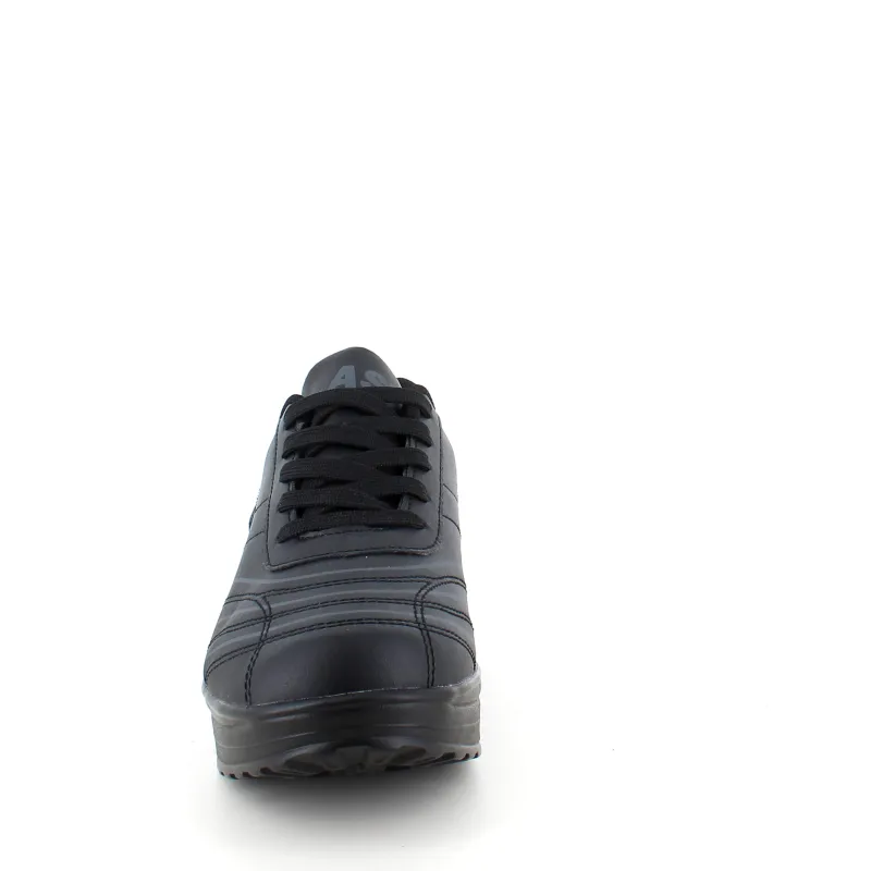 Sygeplejebutikken Sko På Tilbud*Sort sportssko med svangstøtte og gængesål.