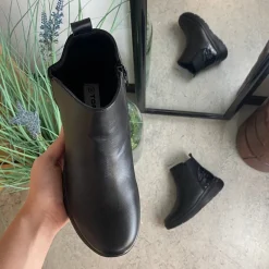 Sygeplejebutikken Kort Støvle Dame|Vinterstøvler Damer*Sort støvle med lynlås