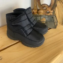 Sygeplejebutikken Kort Støvle Dame|Billige Vinter Støvler*Sort vatteret støvle med velcroåbning