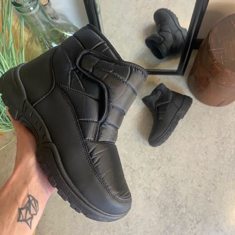 Sygeplejebutikken Kort Støvle Dame|Billige Vinter Støvler*Sort vatteret støvle med velcroåbning