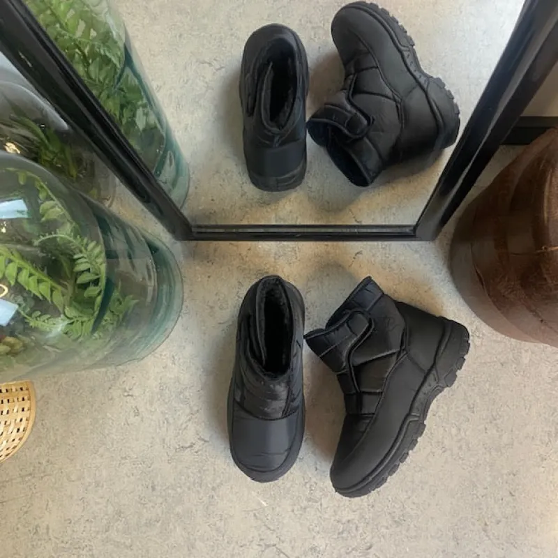 Sygeplejebutikken Kort Støvle Dame|Billige Vinter Støvler*Sort vatteret støvle med velcroåbning