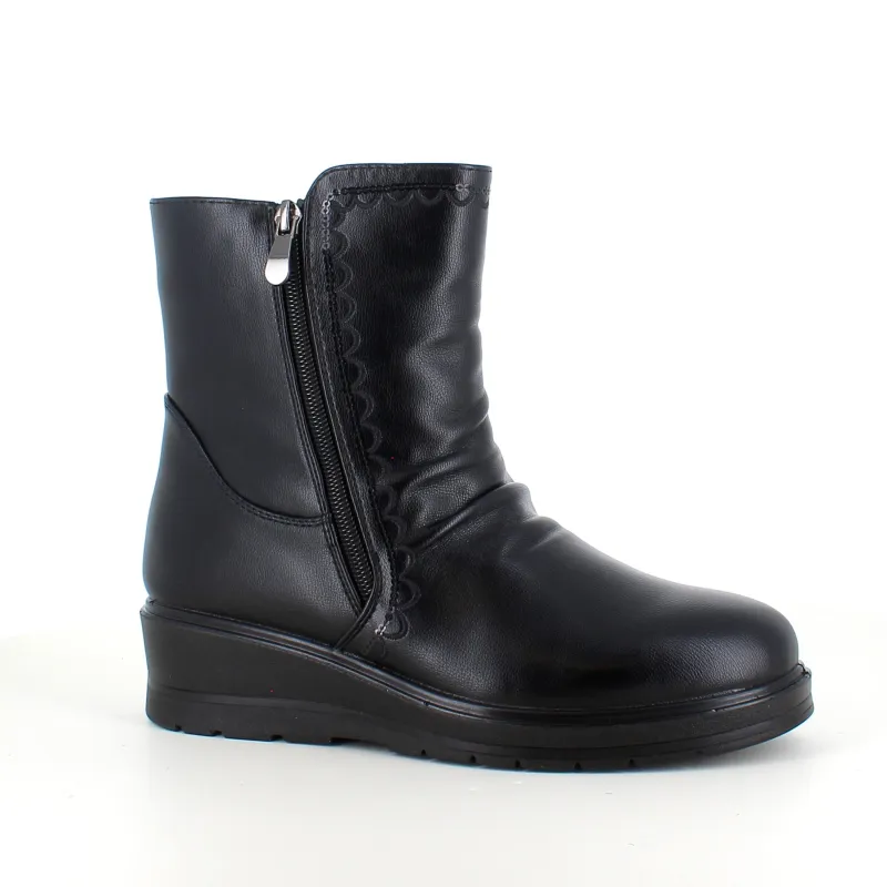 Sygeplejebutikken Sorte Støvletter|Vinterstøvler Damer*Sorte damestøvletter med varmt for og 2 lynlåse – komfortabel PU-sål og praktisk design