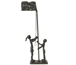 Speedtsberg Gaver Til Sundhedspersonalet*Tillykke i dag hejser vi flaget, figur 25 cm