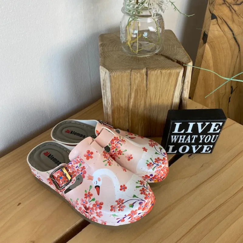 Sygeplejebutikken Clogs|Træsko Dame Modeller*Træsko med svaneprint