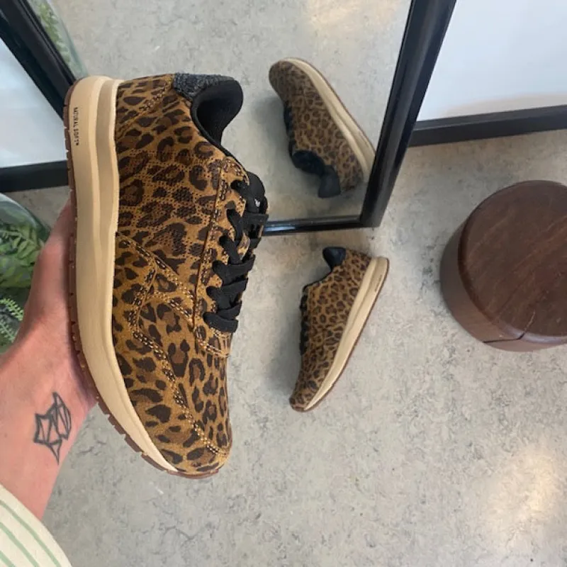 Woden Sommersko Dame|Overgangssko*ruskindssko med Leo print